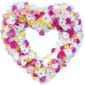 Guirlanda de Flores Formato Coração Rosas