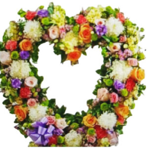 Guirlanda de Flores Mistas Formato Coração